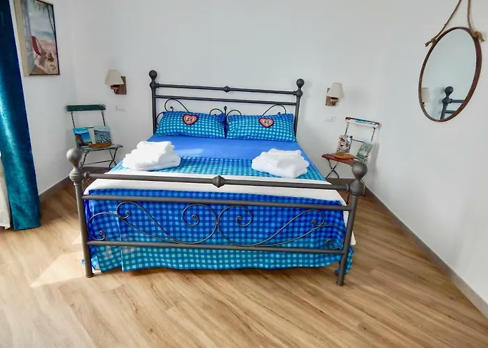 Le Giuee בית הארחה 3*